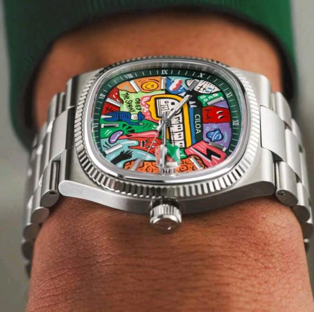 CILOA Smile-Dial Watch